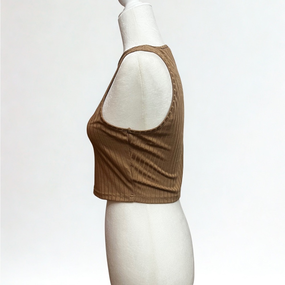 Chic Asymmetrical Ribbed Tank Top - Picture 2 of 4
